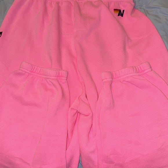 AVIATOR NATION
PALM TREE HAMPTONS 2023 SWEATPANTS - NEON PINK - Picture 10 of 11